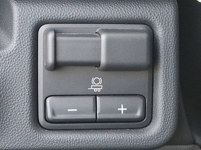 Used 2025 GMC Sierra EV Denali AWD/4WD image 11