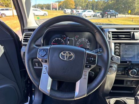 Used 2024 Toyota 4Runner SR5 image 18