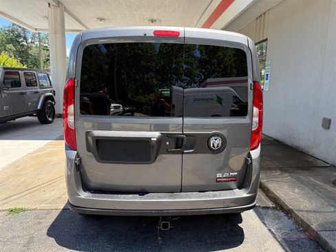 Used 2020 RAM ProMaster City SLT w/ Popular Equipment Group FWD image 10