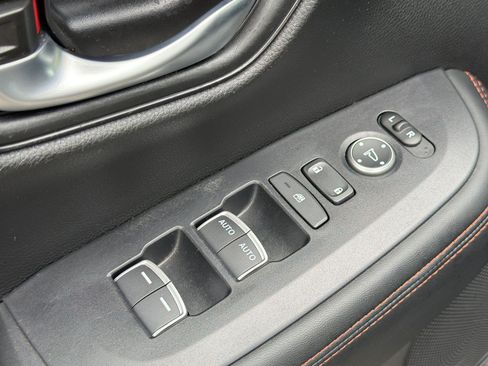 Used 2025 Honda HR-V Sport image 24