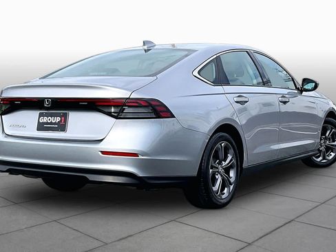 Used 2023 Honda Accord EX image 12