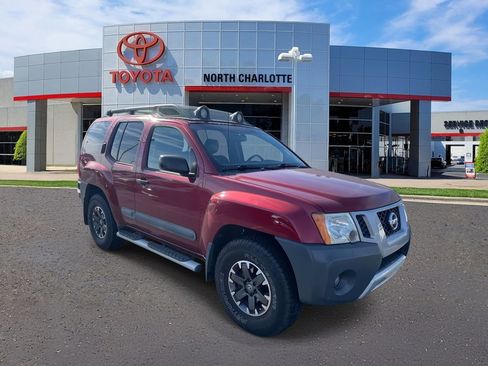 Used 2015 Nissan Xterra PRO-4X w/ Pro-4x Leather Package image 1