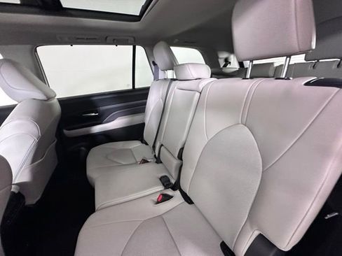 Certified 2024 Toyota Grand Highlander AWD Hybrid image 18