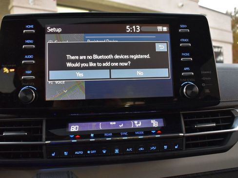 Used 2022 Toyota Sienna Platinum image 37