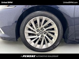 Used 2019 Lexus ES 350 w/ Accessory Package 2 video 2