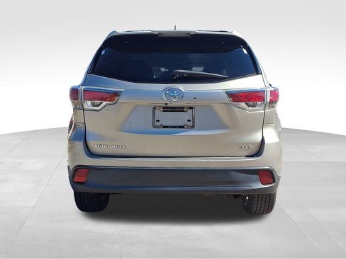 Used 2015 Toyota Highlander XLE image 5