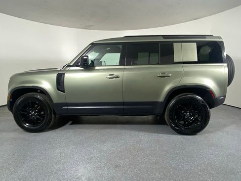 Used 2025 Land Rover Defender 110 S AWD/4WD image 9