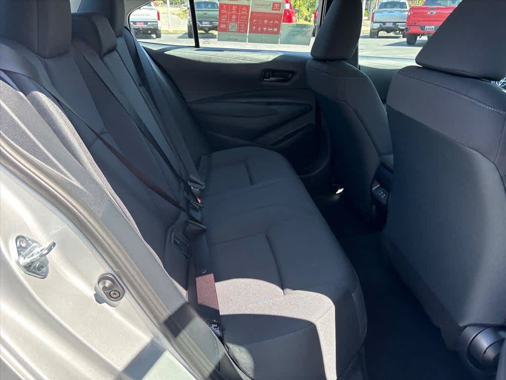 Used 2026 Toyota Corolla LE FWD image 6