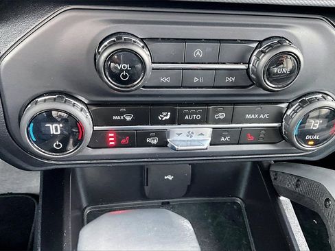 Used 2024 Ford Bronco Big Bend image 30