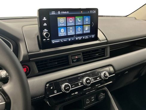 New 2025 Honda Pilot Touring image 18