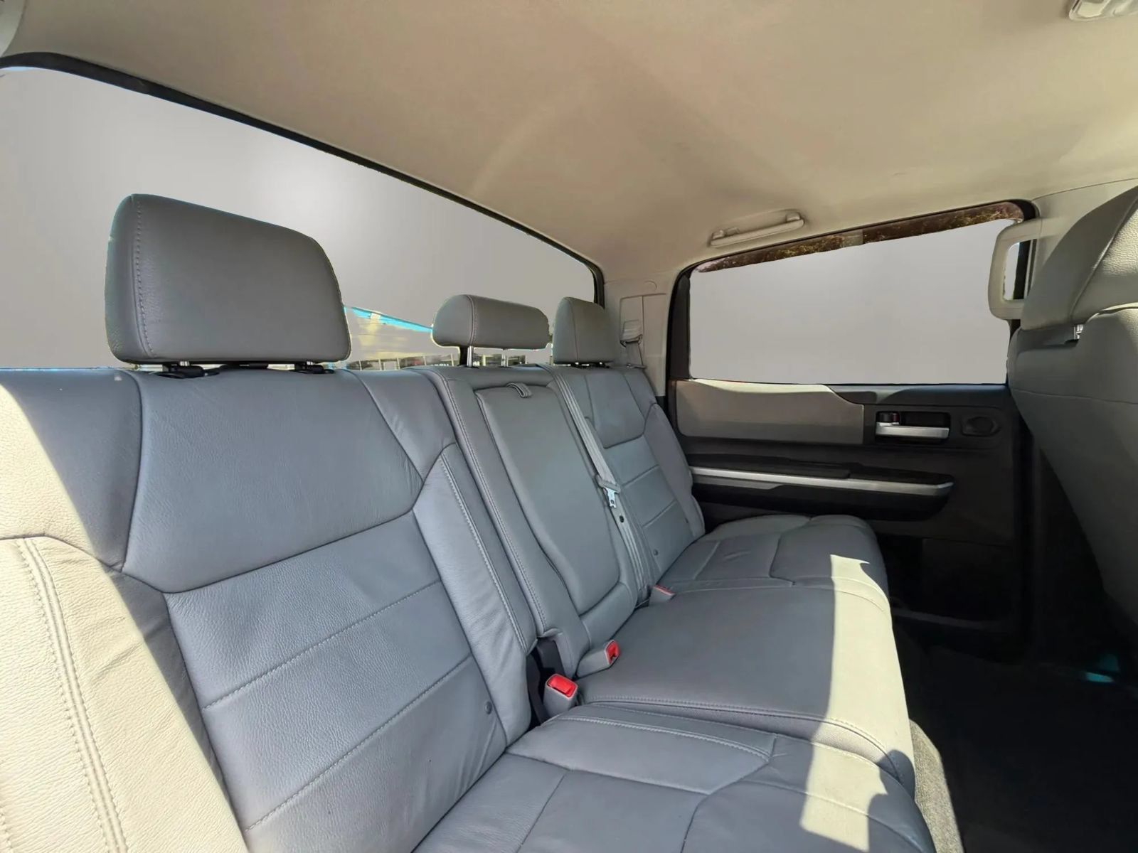 Used 2015 Toyota Tundra Limited RWD image 32