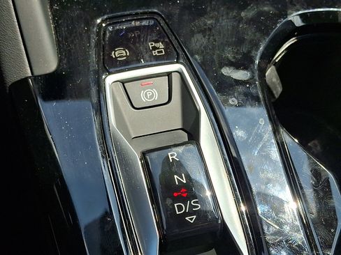 Used 2025 Audi Q5 Premium w/ Convenience Package AWD/4WD image 15