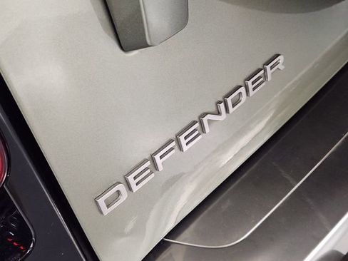 Used 2022 Land Rover Defender 110 S AWD/4WD image 13