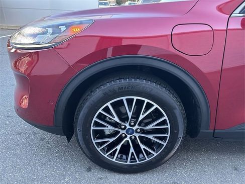 Used 2022 Ford Escape Titanium w/ Titanium Premium Package image 18
