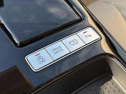 New 2026 Genesis G80 2.5T Sport Prestige image 40