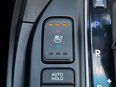 Used 2018 Hyundai Santa Fe Limited image 35