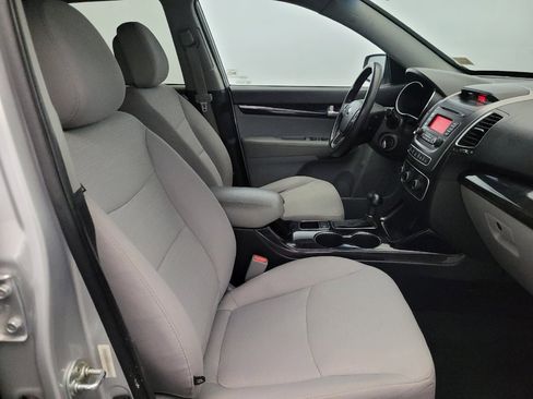 Used 2015 Kia Sorento LX AWD/4WD image 21