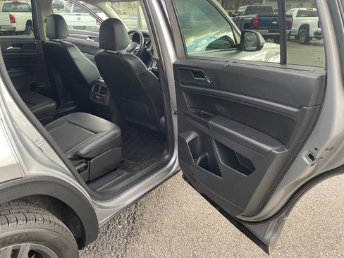 Used 2021 Volkswagen Atlas SE w/ Panoramic Sunroof Package image 25