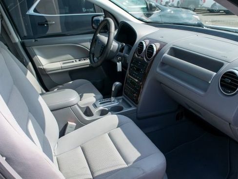 Used 2007 Ford Freestyle SEL image 24