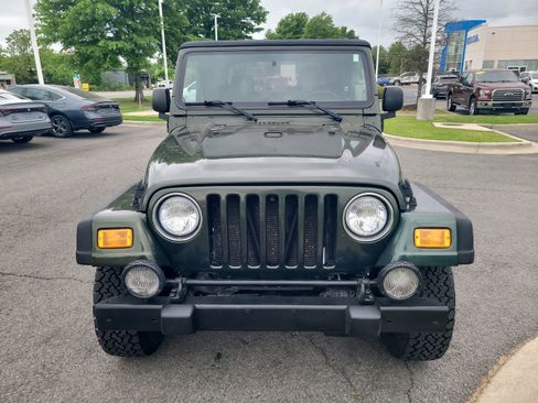 Used 2004 Jeep Wrangler X w/ Convenience Group AWD/4WD image 8
