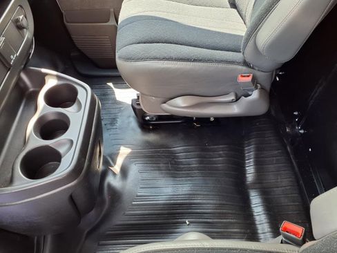 Used 2024 Chevrolet Express 2500 w/ Driver Convenience Package image 15