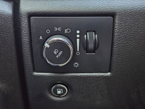 Used 2021 Jeep Grand Cherokee Overland image 25