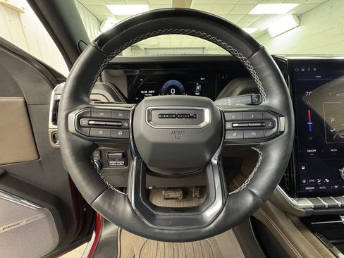 Used 2025 GMC Yukon Denali Ultimate w/ LPO, Floor Liner Package image 35