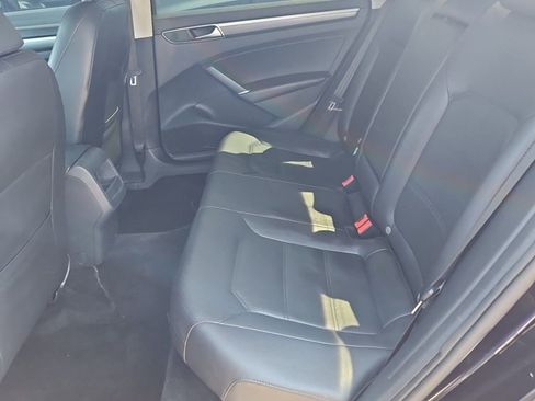 Used 2018 Volkswagen Passat 2.0T S image 5