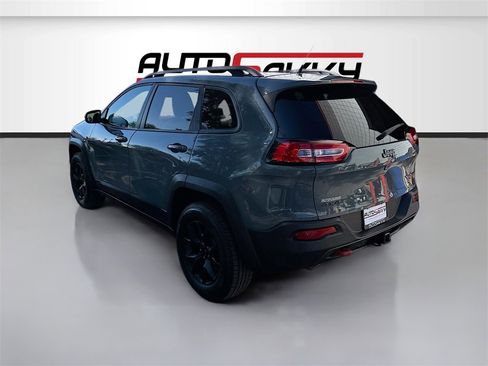 Used 2014 Jeep Cherokee Trailhawk w/ Comfort/Convenience Group image 5