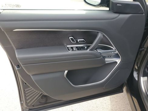 New 2027 Land Rover Range Rover Long Wheelbase SE AWD/4WD image 7