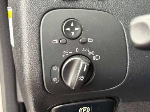Used 2006 Mercedes-Benz CLK 350 Cabriolet image 18