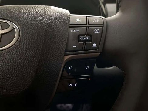 Used 2025 Toyota Camry XSE w/ Premium Package image 89