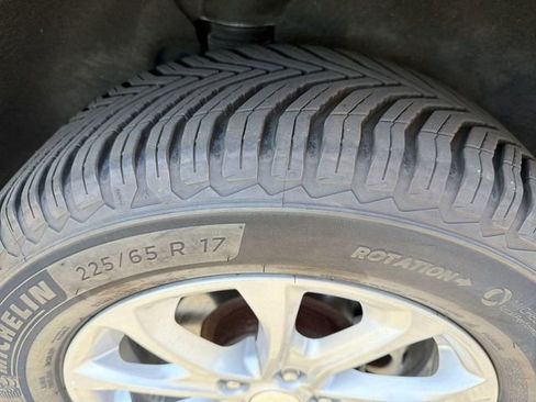 Used 2019 Chevrolet Equinox LT AWD/4WD image 29