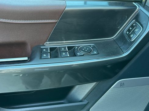 Used 2023 Ford F150 Lariat AWD/4WD image 10