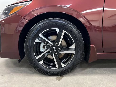 Used 2024 Nissan Sentra SV FWD image 30