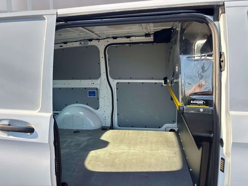 Used 2022 Mercedes-Benz Metris image 13