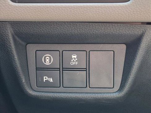 Used 2019 Honda Accord Touring image 14