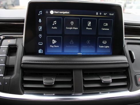 Used 2023 Chevrolet Suburban Z71 w/ Luxury Package image 28