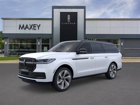 New 2026 Lincoln Navigator L Black Label w/ Black Label Special Edition AWD/4WD image 93