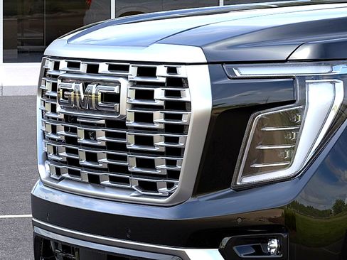 New 2026 GMC Yukon XL Denali w/ LPO, Floor Liner Package AWD/4WD image 13