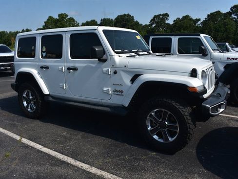 Used 2021 Jeep Wrangler Unlimited Sahara AWD/4WD image 2