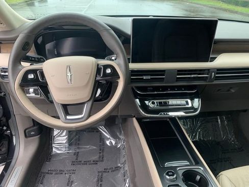 Used 2024 Lincoln Corsair Reserve w/ Equipment Group 201A image 20