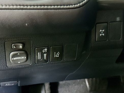 Used 2018 Toyota RAV4 XLE w/ Plus Extra Value Package image 18