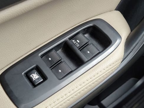 Certified 2019 Ford Ranger Lariat w/ Technology Package image 26