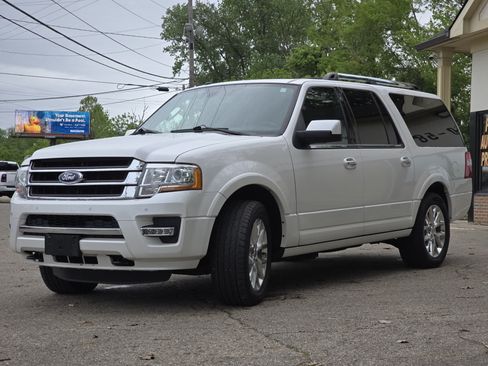 Used 2016 Ford Expedition EL Limited w/ Equipment Group 301A AWD/4WD image 3