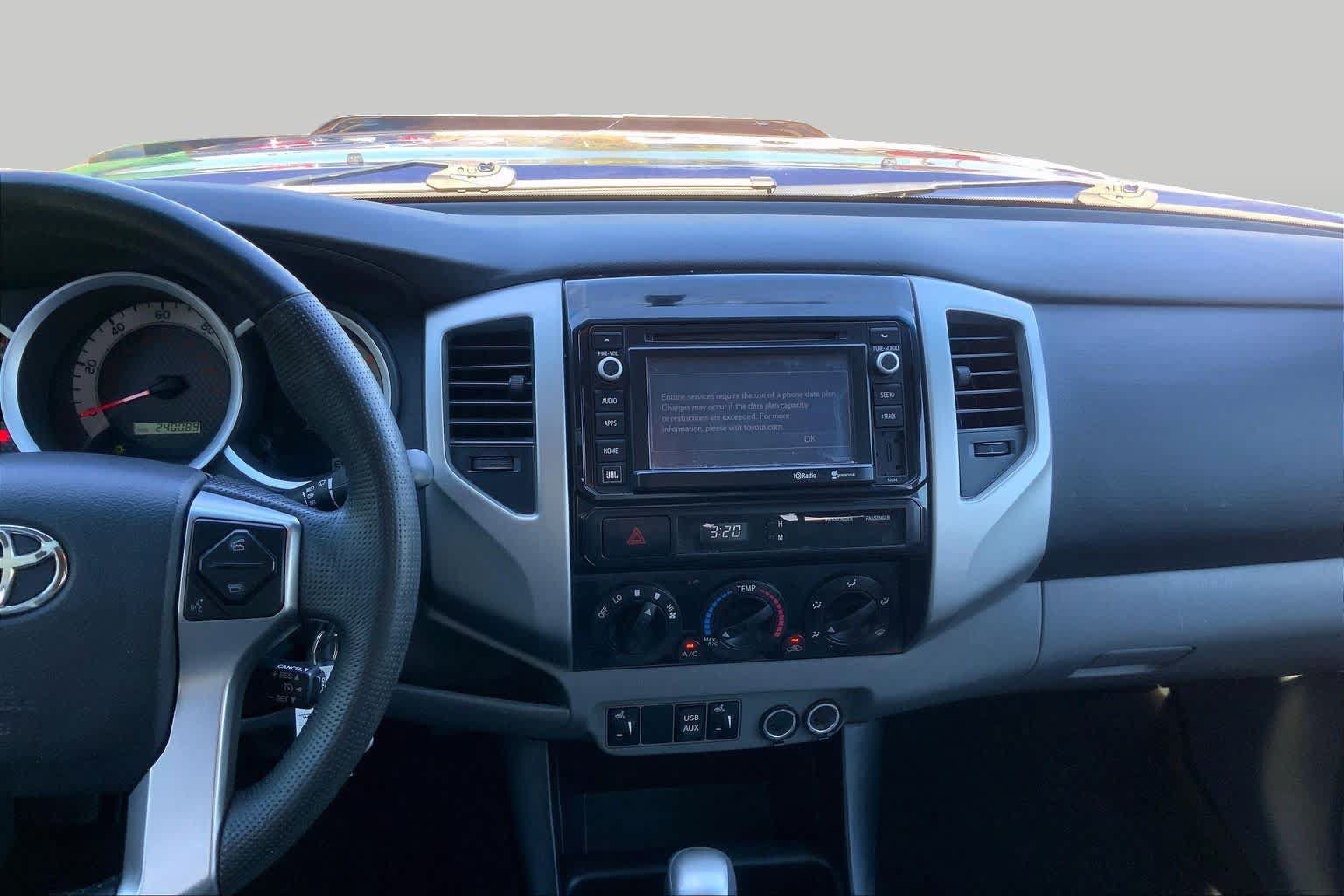Used 2014 Toyota Tacoma PreRunner w/ Limited Package RWD image 6