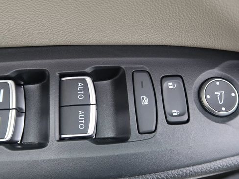 Used 2021 Honda Accord EX-L image 27