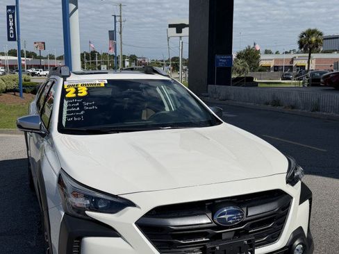 Certified 2023 Subaru Outback Touring XT AWD/4WD image 1