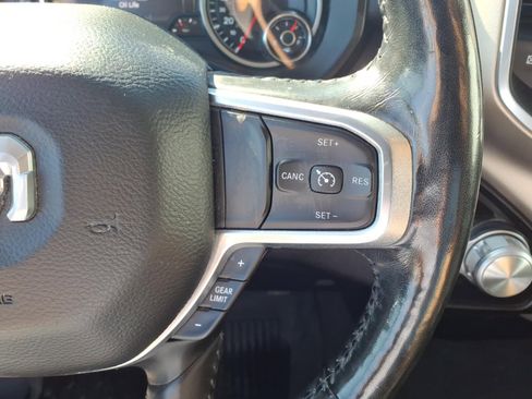 Used 2020 RAM 1500 Laramie AWD/4WD image 9