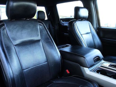 Used 2017 Ford F150 Lariat w/ Equipment Group 501A Mid AWD/4WD image 28